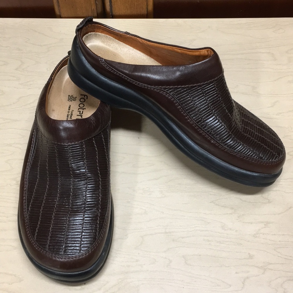 Birkenstock “Footprints” Clog size 39/8